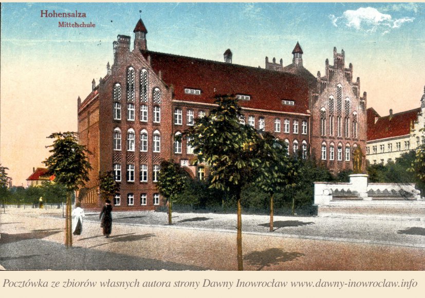 Szkoła Wydziałowa - 1918 rok - Inowrocław. Szkoła Wydziałowa
Hohensalza. Mittelschule.
Pocztówka wysłana 6 października 1918 roku.