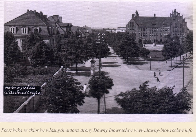 Aleja Sienkiewicza i szkoła Wydziałowa - ok. 1940 rok - Aleja Sienkiewicza i Szkoła Wydziałowa, ok. 1940 rok.
Hohensalza. Waldowstraße.