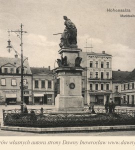 Pomnik Germanii na Rynku - 10 września 1911 roku - Pomnik Germanii na Rynku w Inowrocławiu.
Pocztówka wysłana 10 września 1911 roku
Verlag der Buchhandlung Stefan Knast, Hohensalza.
Hohensalza. Marktseite.