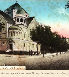 Synagoga - 1913 rok - Ulica Solankowa, SynagogaPocztówka wysłana 13 maja 1913 roku.
Hohensalza. Solbadstrasse mit Synagoge.