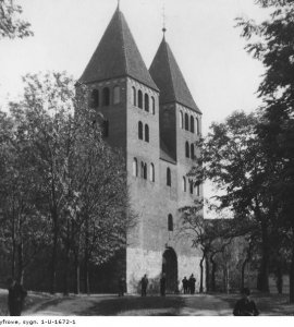 Widok ogólny na kościół Imienia Najświętszej Maryi Panny w Inowrocławiu. - Październik 1934 r.